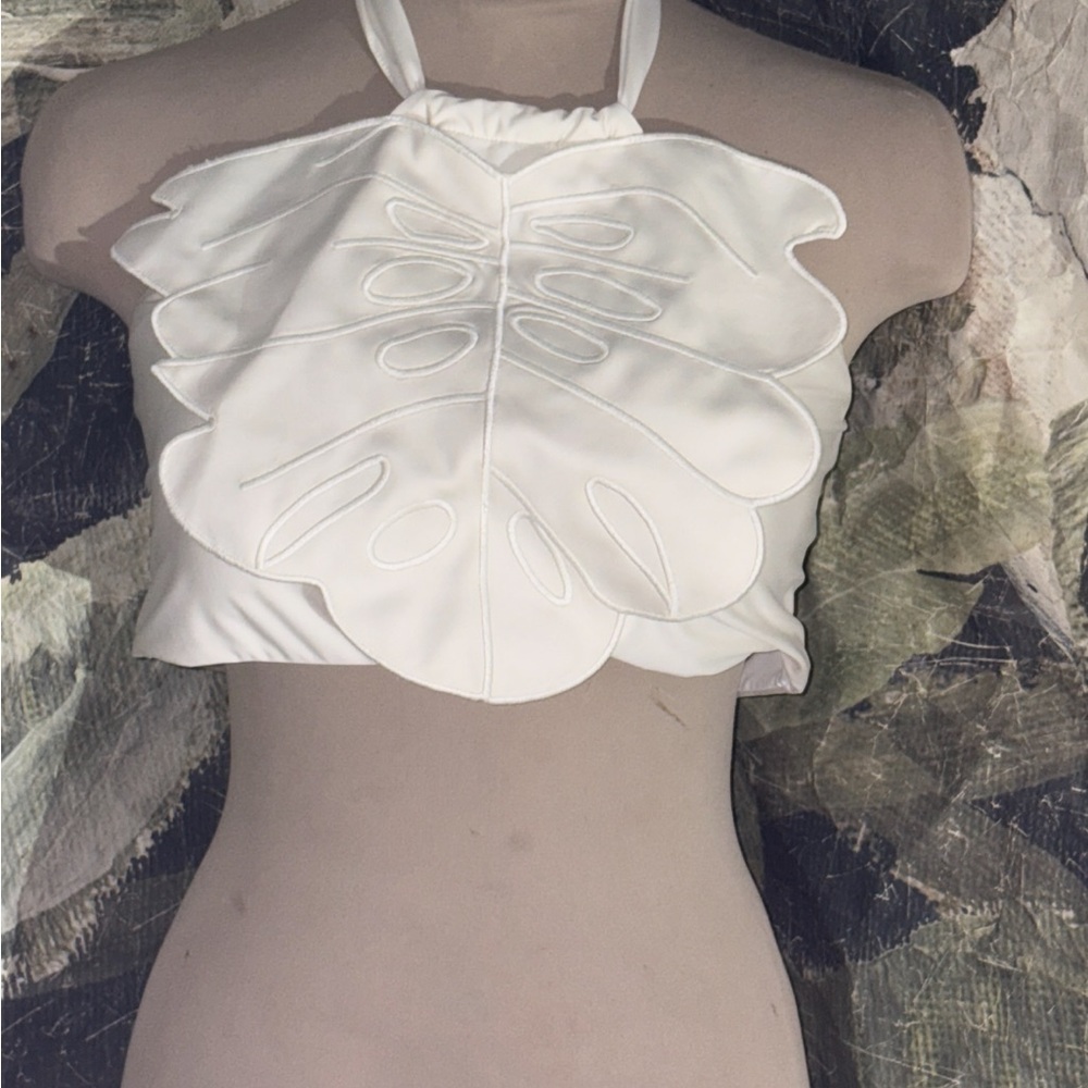 FARM Rio White Bikini Flower Top - Picture 5 of 6